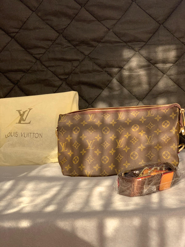 Louis Vuitton Strap Vintage Bag